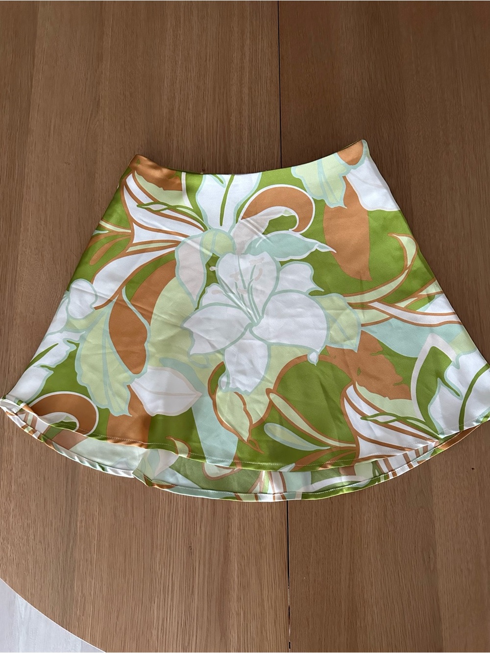 NWT Forever 21 Floral A-Line Mini Skirt in Green & Cream
